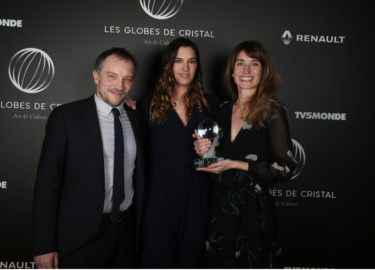 Aurélien Larger, Fanny Herrero , avec Charlotte Gabris  - Backstage© Rachid Bellak Pool BestimageFor Germany call for price
Exclusive - The Cristal Globes Awards Ceremony 2018 at the Lido Parisian cabaret in Paris, France, February 12th 2018.